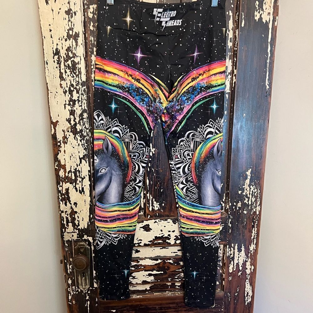 Women’s Electro Threads Like New Unicorn Leggings. Size Small.